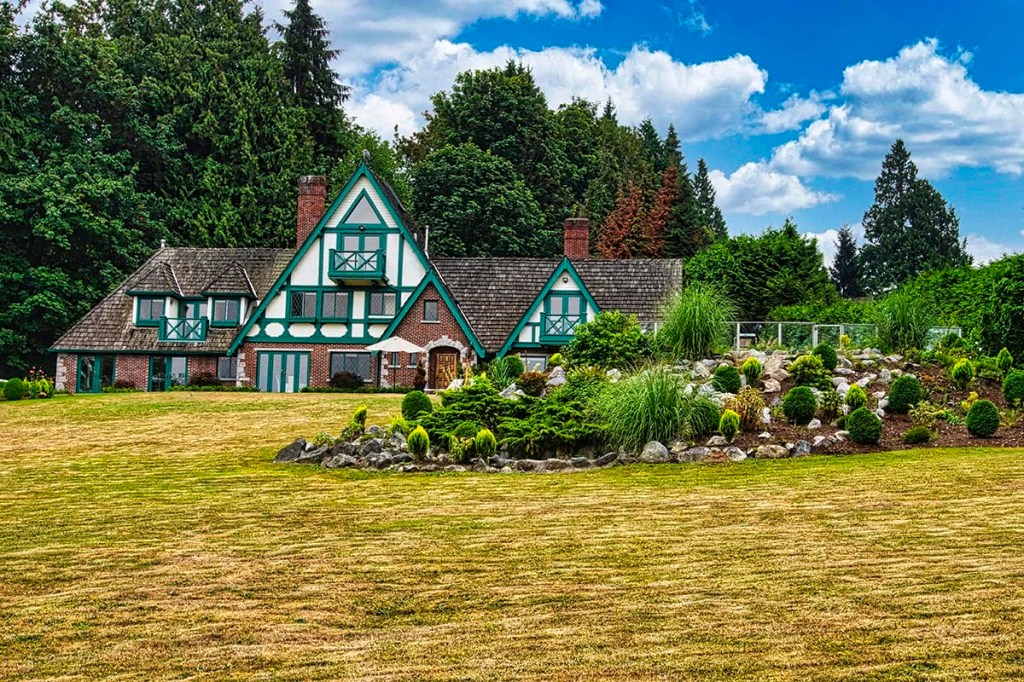 Tudor style House, 5550 NW Marine Drive, Vancouver