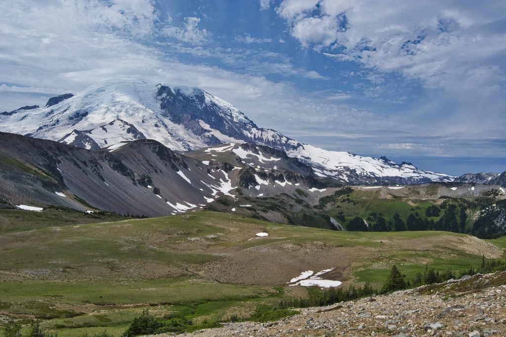 Mt Rainier 27 mm View, Fremont Lookout Trail, Mount Rainier NP, WA 2014-08-01, 15:14:53