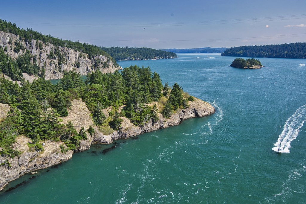 Deep Green Deception Pass, WA