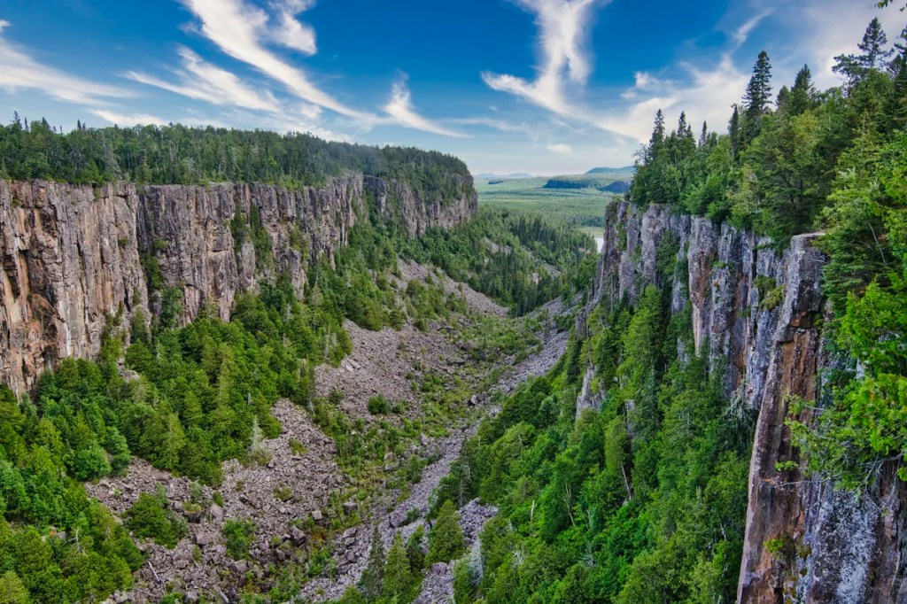 Ouimet Canyon South View