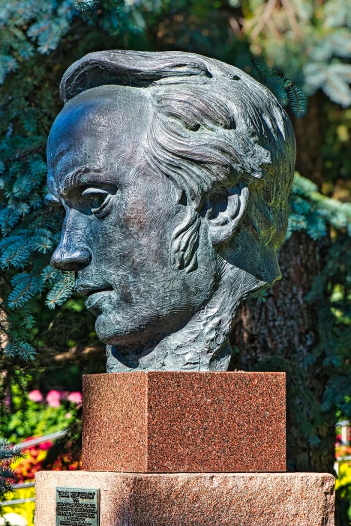 Leo Mol Sculpture Garden, Winnipeg, Manitoba