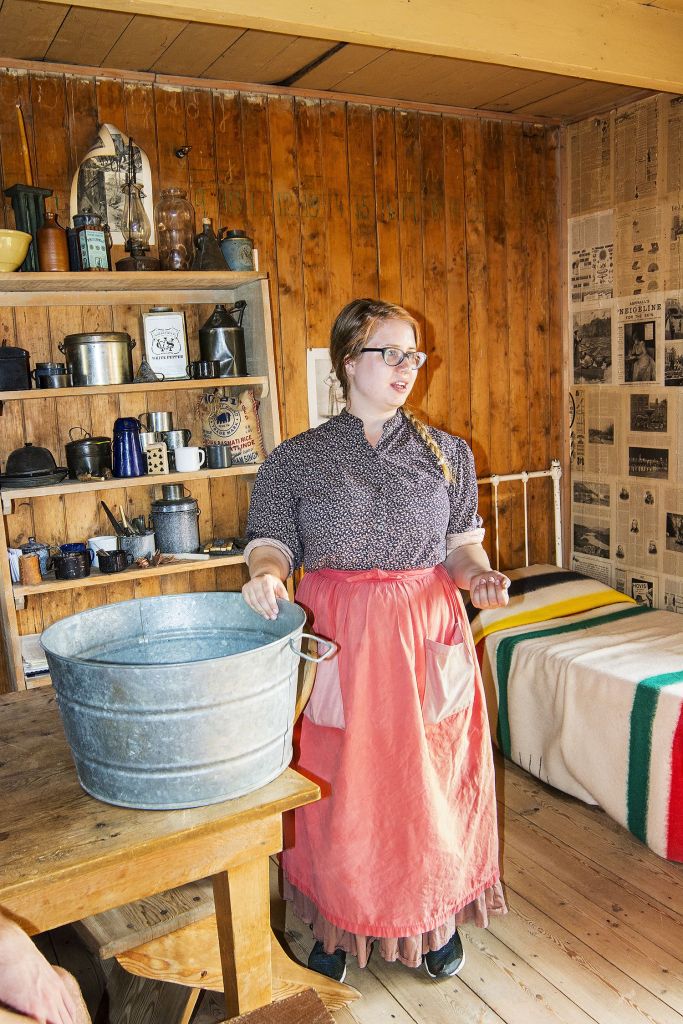 FSJ Men’s House (1884) Interpreter