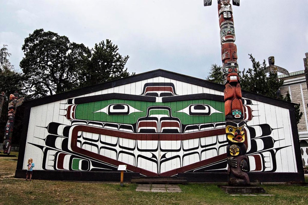 Thunderbird Park, Victoria