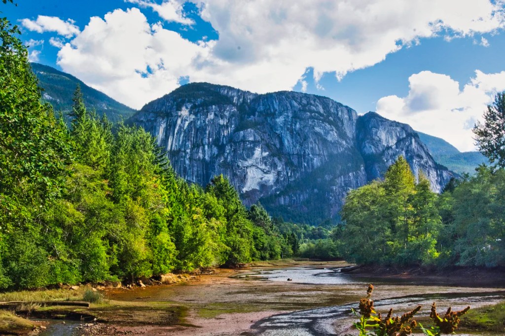 Stawamus Chief view, Loggers Lane, Squamish, BC