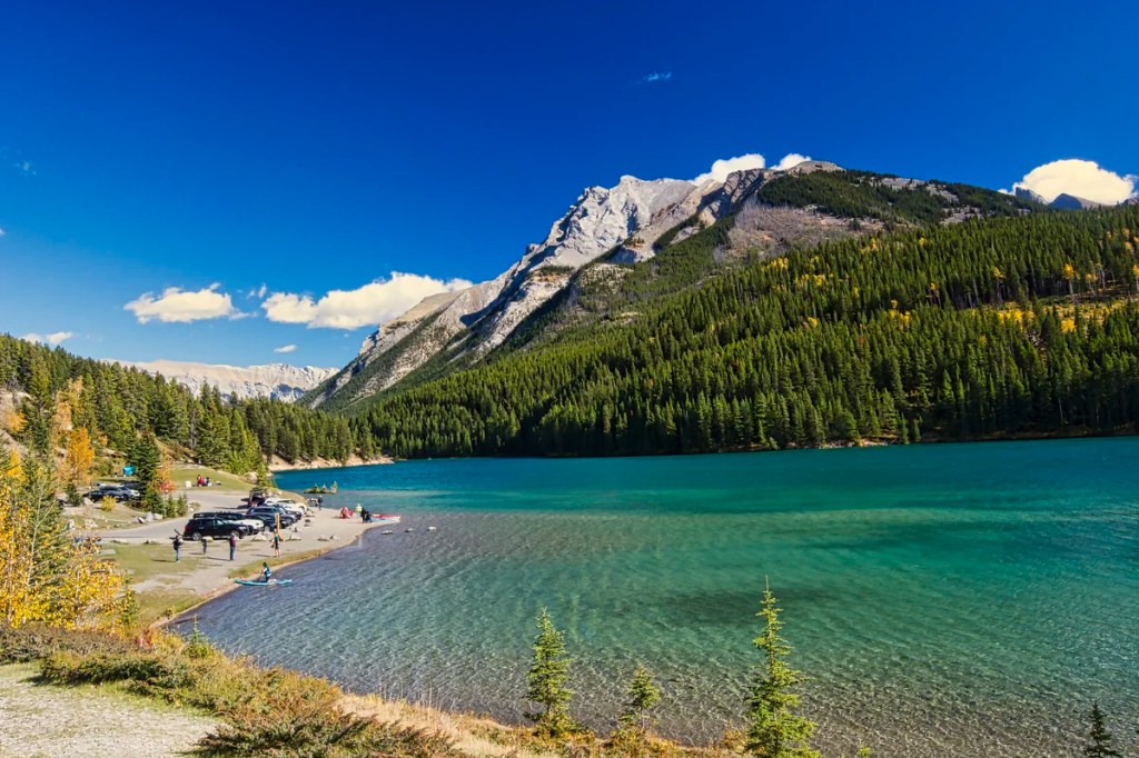 Two Jack Lake picnic area, Banff NP, AB
