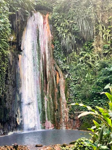 Diamond Falls, Diamond Botanical Gardens