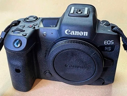 Canon EOS R5 Mirrorless Camera Canon EOS R5 front view