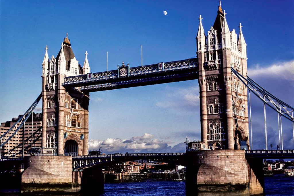 London Bridge, UK London Bridge, UK