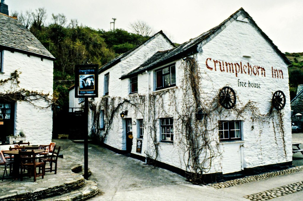 Crumplehorn Inn, Polperro, Cornwall, UK Crumplehorn Inn, Polperro, Cornwall, UK