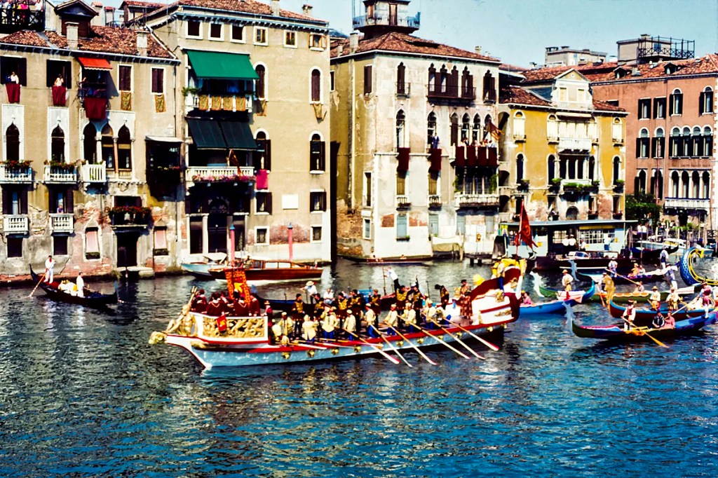 Historical Regatta?, Palace Marin Contarini, Venice