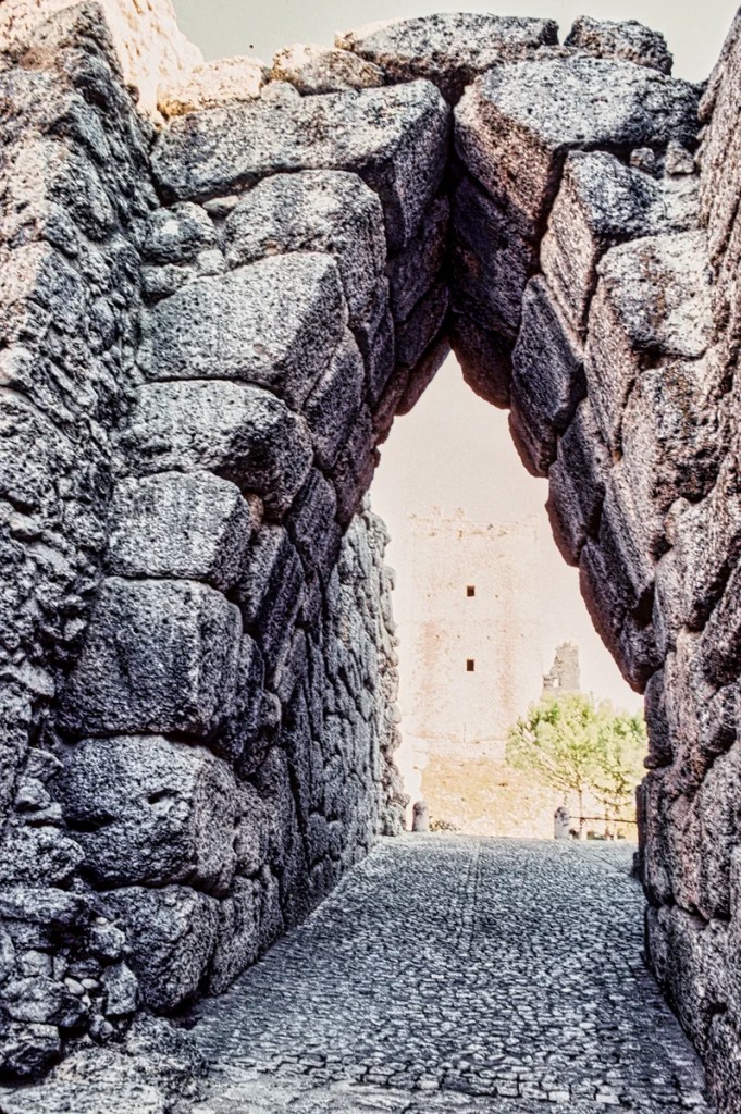 Ancient Arco a Sesto, Arpino