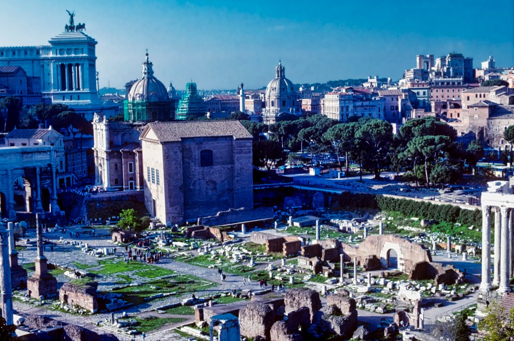 Foro Romano from Palatine Hill, Roma