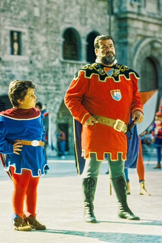 Historical Costumes for Quintana, Ascoli Piceno Historical Costumes for Quintana, Ascoli Piceno