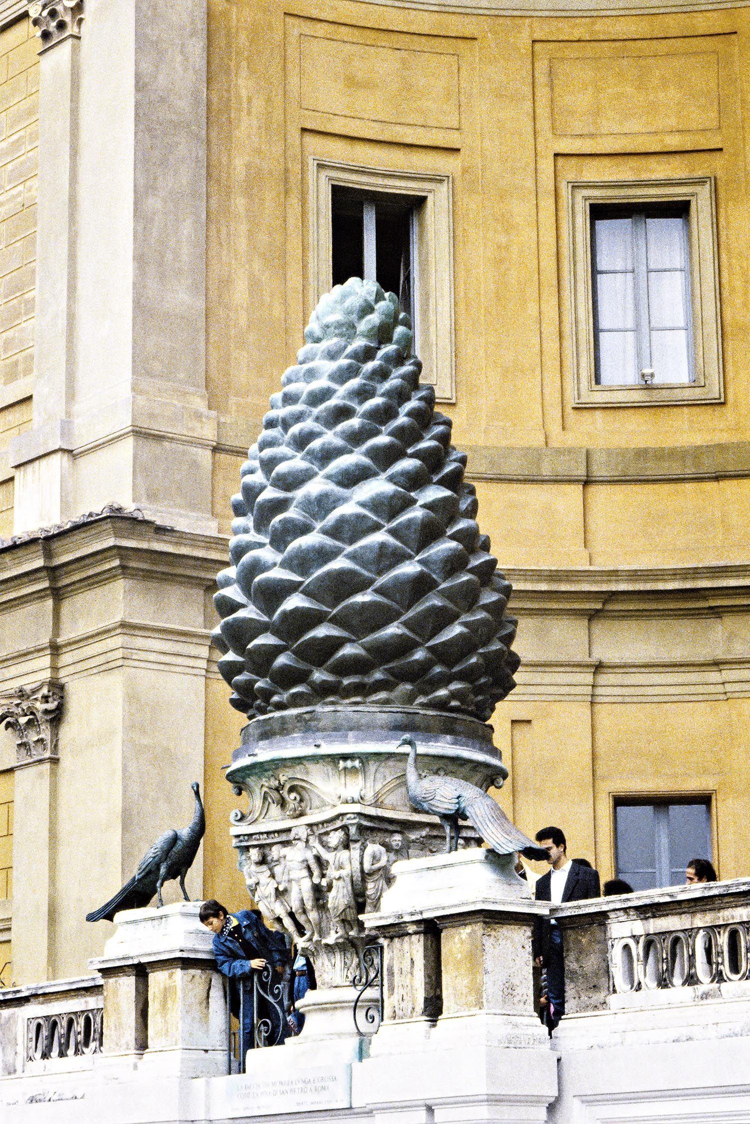 Pinecone Court, Vatican Museums