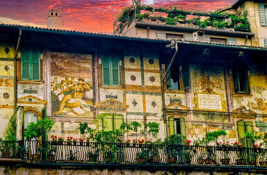 Case Mazzanti, Verona Case Mazzanti, Verona