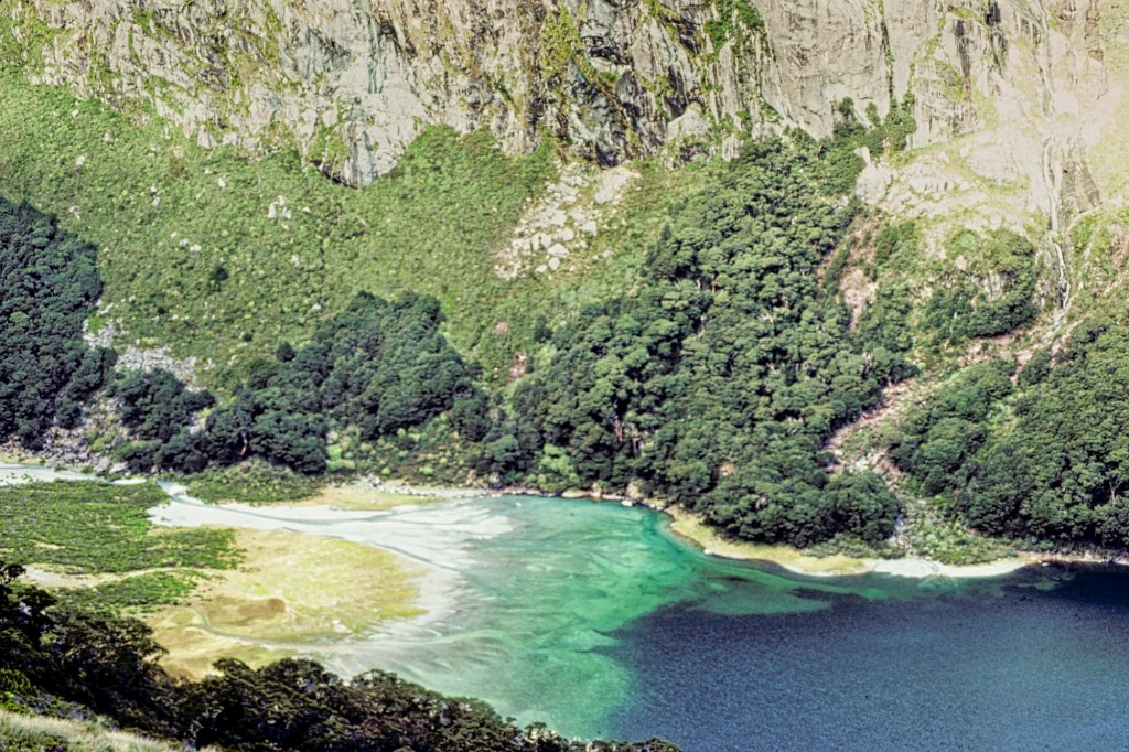 10-18 Lake Mackenzie Viewpoint, Routeburn Track, NZ