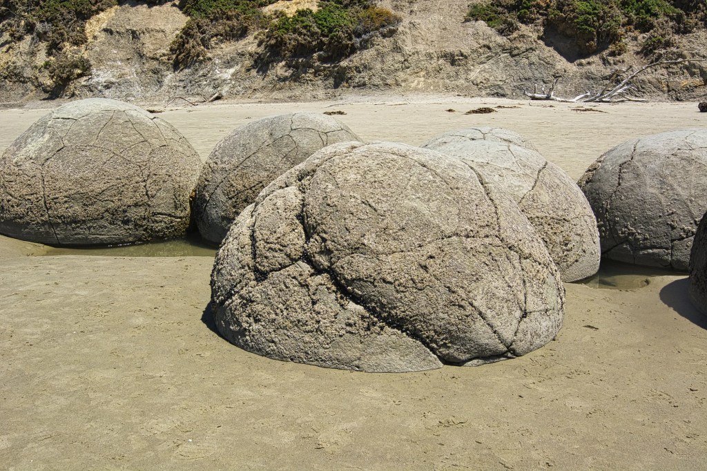 Moeraki Boulders, Moeraki, NZ