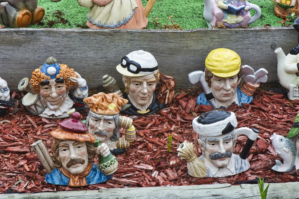 Teapots, Teapot Land, Owaka. NZ