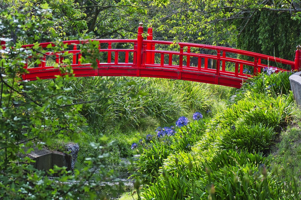 Japanese Bridge, Otago Public Gardens, Oamaru, NZ