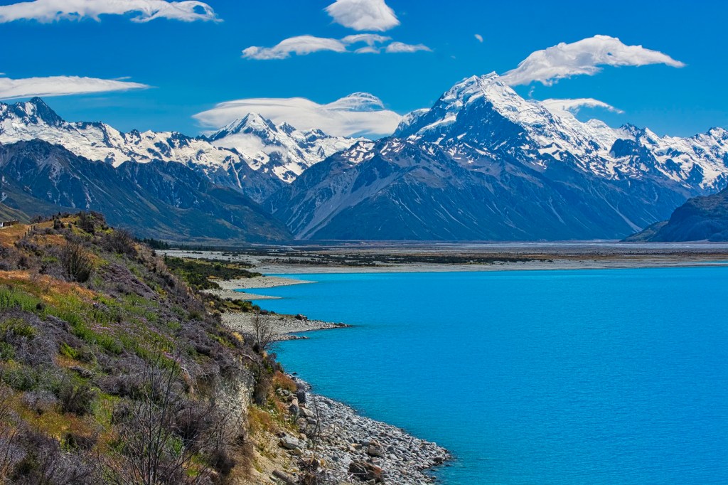Aoraki NP from Glacial Lake Pukaki