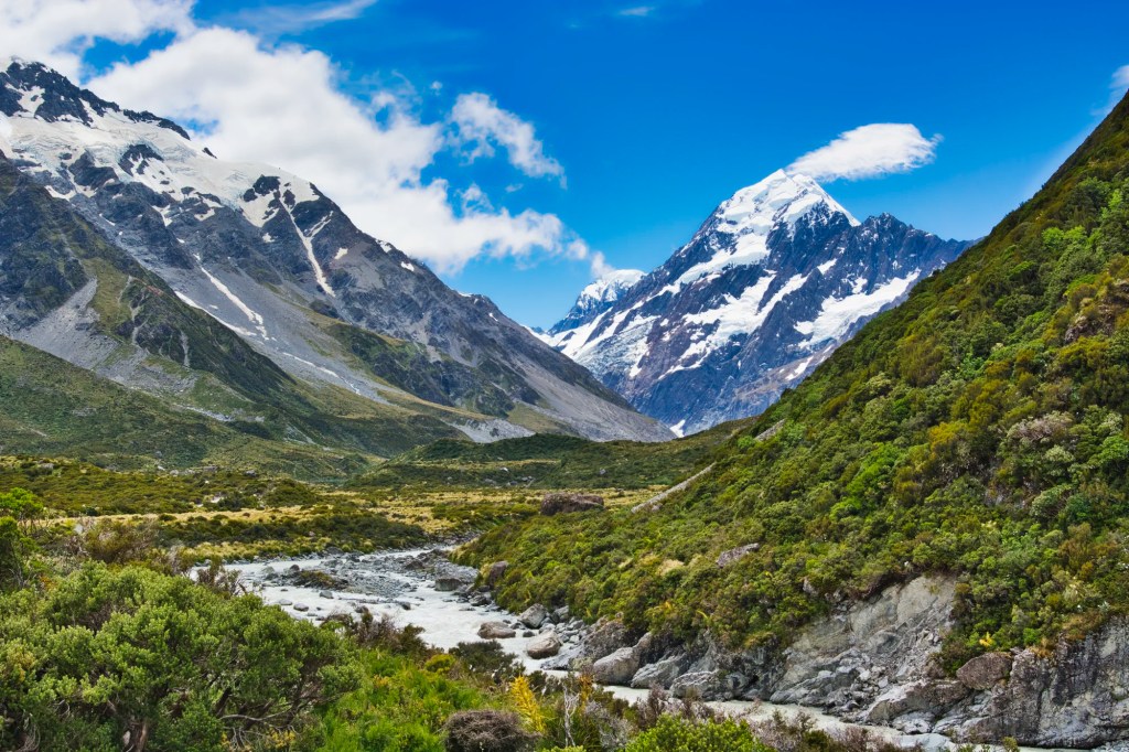 1st View of Mt. Cook, Hooker Valley Track