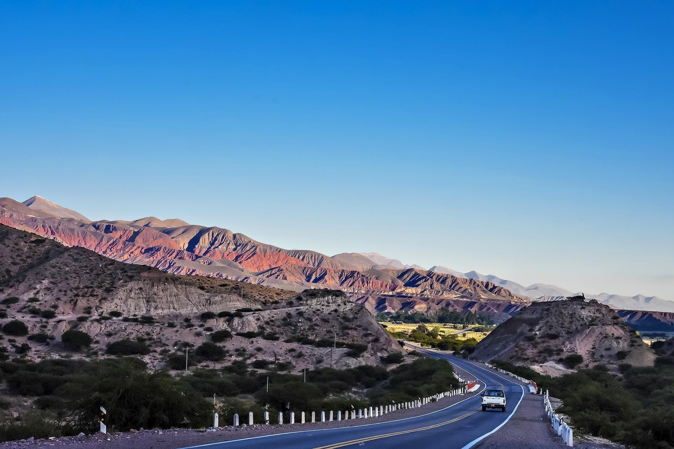 What Edziza would look like Quebrada de Humahuaca (Rainbow Mountains) near Purmamarca, Argentina