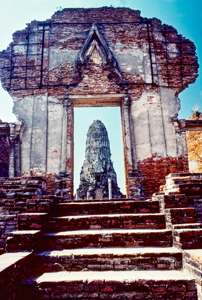 Gateway, Wat Ratchaburana, Ayutthaya