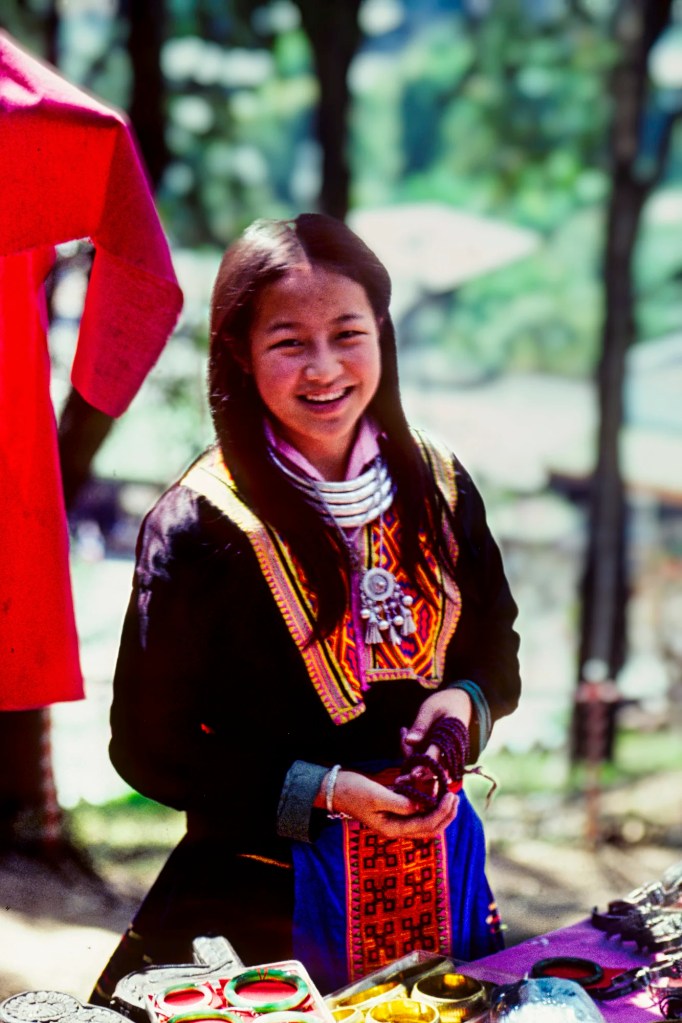 Hill Tribe Vendor, Doi Suthep, TH 45-01