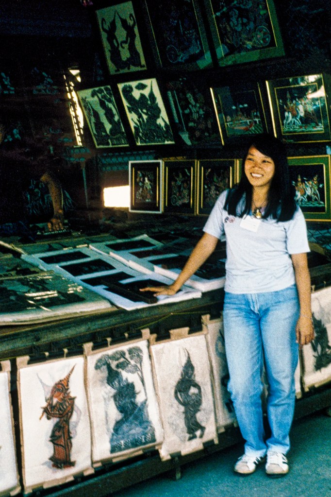 Temple Rubbing Vendor, Wat Po, Bangkok