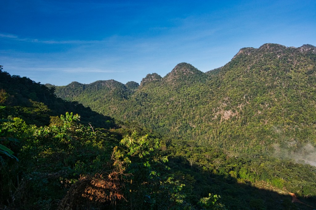 Sui Thang Viewpoint Left, Doi Ang Khang, Thailand