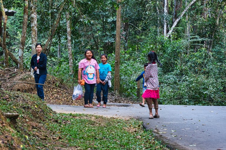 Many Thai Visitors, Khao Yai NP, Thailand
