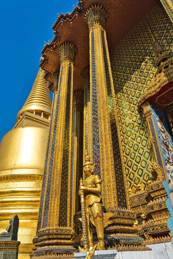 Columns and Guardian, Phra Mondop, Wat Phra Kaew, Bangkok
