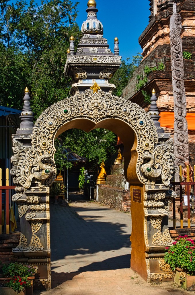 Wat Lok Moli Chedi Gate, Chiang Mai