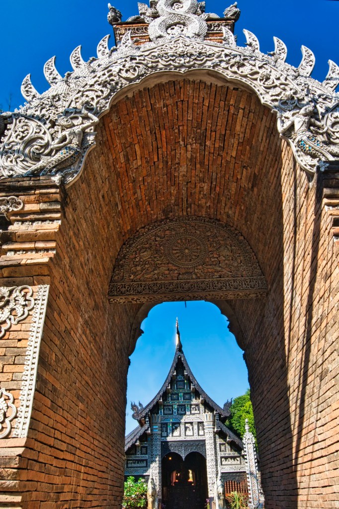 Wat Lok Moli entrance, Chiang Mai