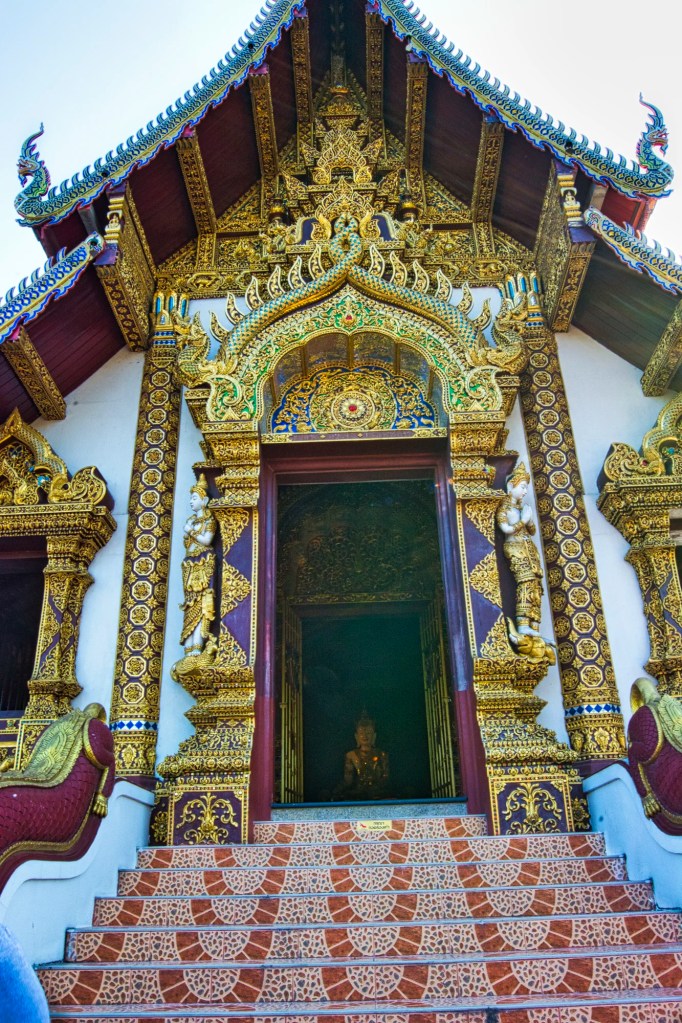 Wat RatchaMonthian entrance, Chiang Mai