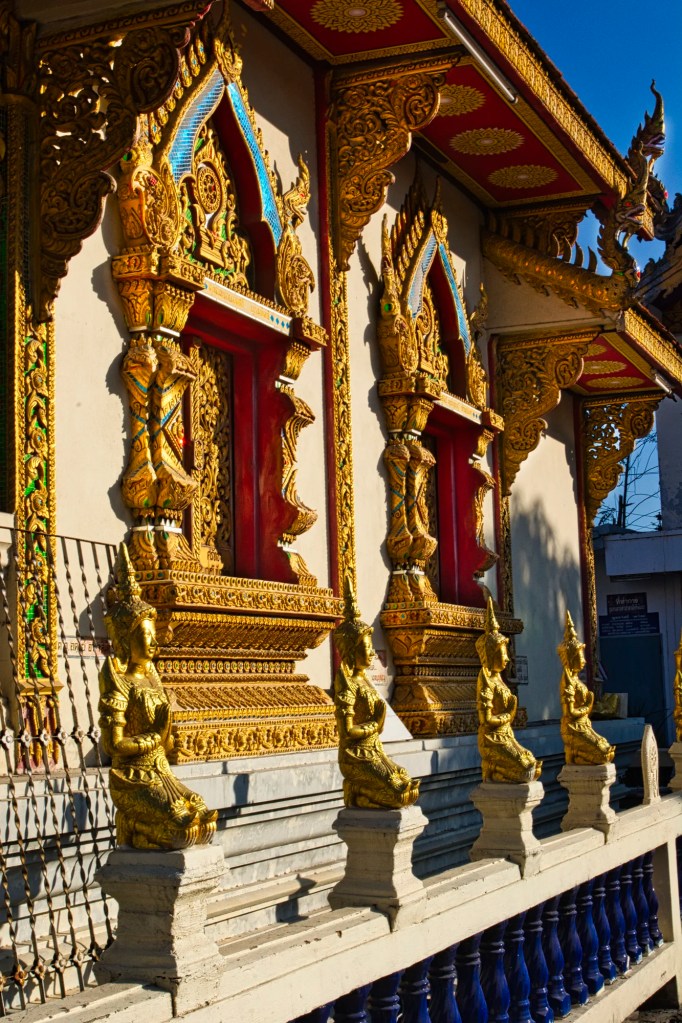 Wat Khuan Khama windows, Chiang Mai